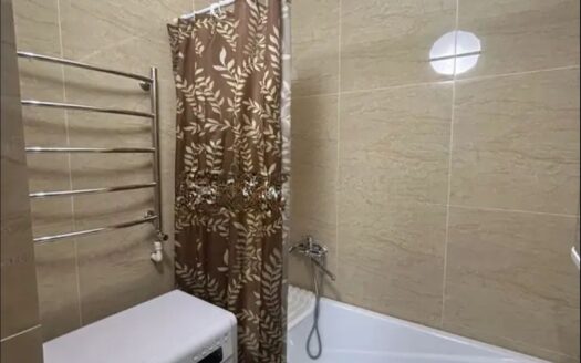 2х ком кв Серкебаева 78 а, 4/5эт, 64 квм, 2000гп, -26600000