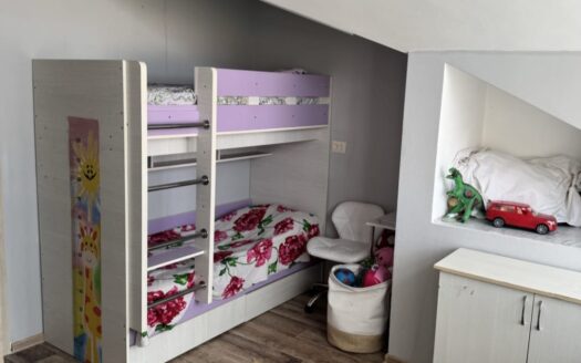 3хк евротрешка. Тлеулина 86. 4/4эт. 2018гп, 87 кв.м.-25600000 торг