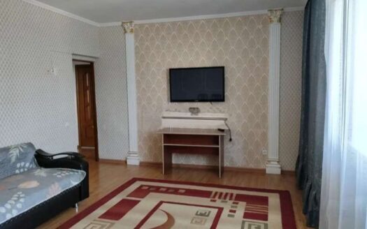 3хк. Центральный 43. 3/5эт 2007гп, 75,4.кв.м- 22500000.