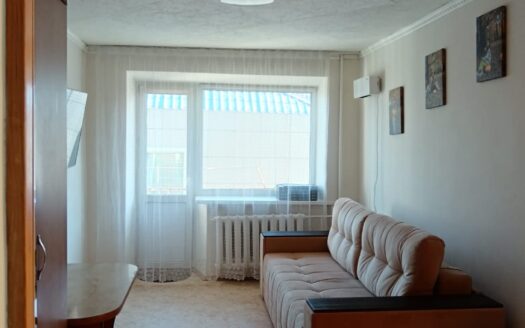 2 комн квартира мкр Юбилейный 2 , 4/5, 1972 год,40 кв.м.- 11200000