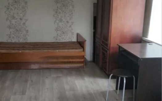 1к. Назарбаева 57. Кирпич. 30,8квм. 1968гп.-8700000