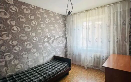 3х ком кв Куанышева 196 ,4/5эт, 58 квм, 1991 г- цена 14500 000,