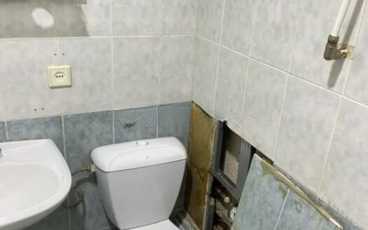 1-ком; Глинина 44А 4/4 эт; 35 кв м; 2004 г- 9300000