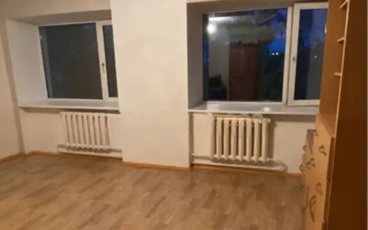 1-ком; Глинина 44А 4/4 эт; 35 кв м; 2004 г- 9300000