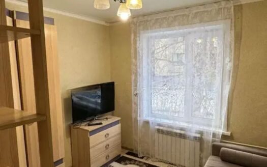 евродвушка, центральный 52 1/9 эт; 36.3 кв м; 1991 г;