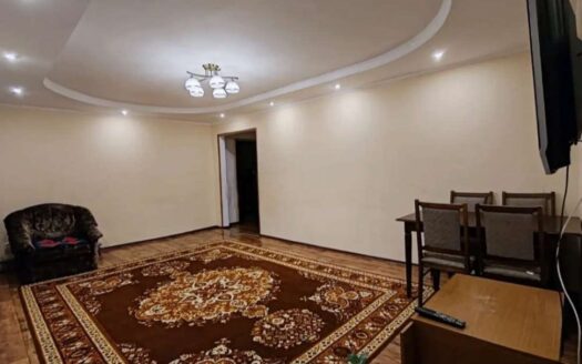 3хк. Абылайхана 10. 6/10. 84,6квм, 1989гп.-25,600 000