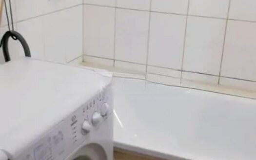 2-ком Центральный 50 2/9 эт; 50 кв м; 2007 г-17500000 цена