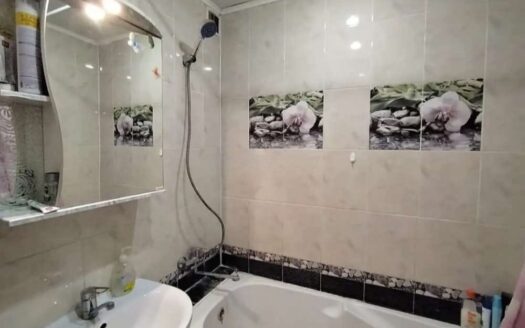 4хк. Назарбаева 55. 5/5. 78,3квм. 1987гп. -17200000