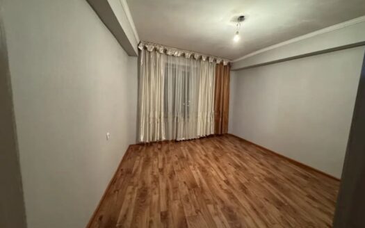 3-ком Абая 135 7/12, 61 кв м, 1980г, монолитный, -18600000 т