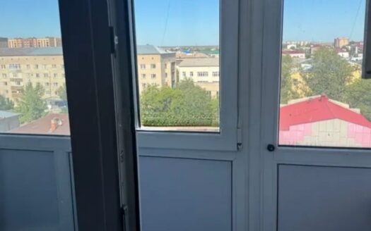 3-ком Абая 135 7/12, 61 кв м, 1980г, монолитный, -18600000 т