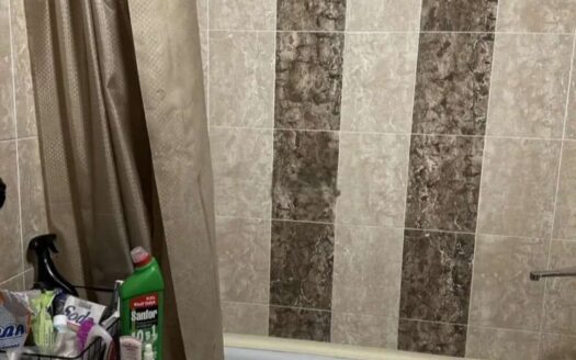 2хк. Васильковский 11. 4/5. 51,9квм 1984гп.- 16 200 000 т