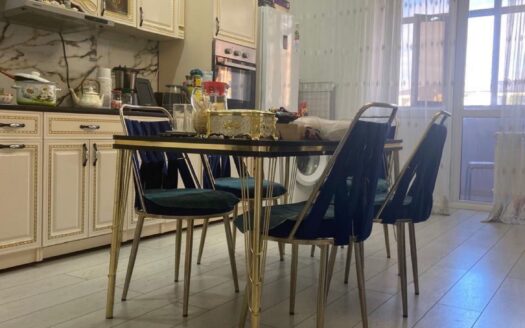 Евро 3ка ЖК Абай Байтурсынова 70/1, середина , 78 квм, 2022гп, 3/9 эт-37000000 т