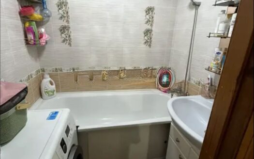 4х ком кв Абл хана 8, 2/6 эт, середина, 1989гп, 78 квм, 28600000 т