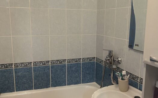 2-ком Юбилейный 42, 4/5 этаж, 1980 г, 51 кВ м,Цена 15000000