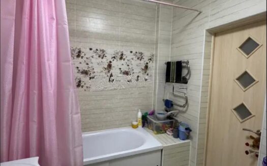 Homepage 2 комн квартира Назарбаева 76, 4/5, 1973 год, 60 кв.м.- 19600000 т