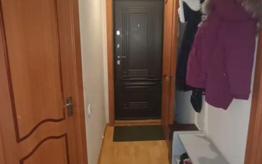 3-ком Ауэзова 178 3/5 эт, 59.5 кв м, 1973 г-15600000 цена