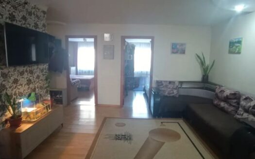 3-ком Ауэзова 178 3/5 эт, 59.5 кв м, 1973 г-15600000 цена