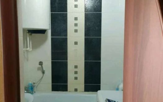 2хк Назарбаева 7г. 3/9, 2014гп. 52квм.-23600000 т