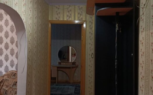 2к Назарбаева д.8 ,2/9, 48 кв.м.,1984 год- 14600000 т