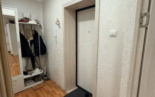 1-ком Акана Серэ 137 5/5 эт, 29.2 кв м, 1972 г,9600000