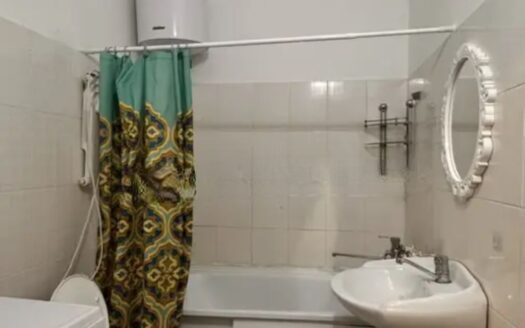 2ка ул. Назарбаева д. 3 ,ЖК Жансая , 4/9 эт, 2015 гп, 64 квм,-18300000 т