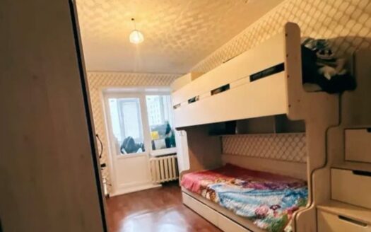 2-комнатная квартира, мкр. Васильковский 1 ,4/5 эт, 45 кв м, 1984 г- 14200000 т