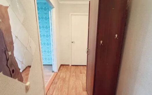 2-комнатная квартира, мкр. Васильковский 1 ,4/5 эт, 45 кв м, 1984 г- 14200000 т