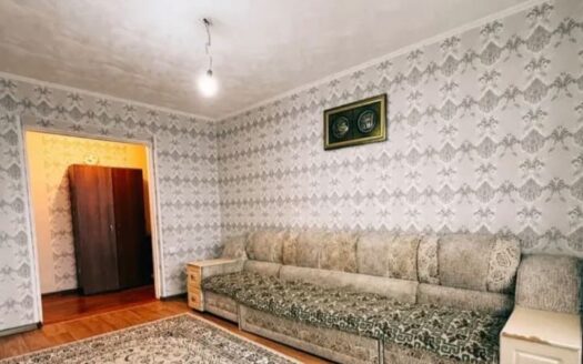 2-комнатная квартира, мкр. Васильковский 1 ,4/5 эт, 45 кв м, 1984 г- 14200000 т