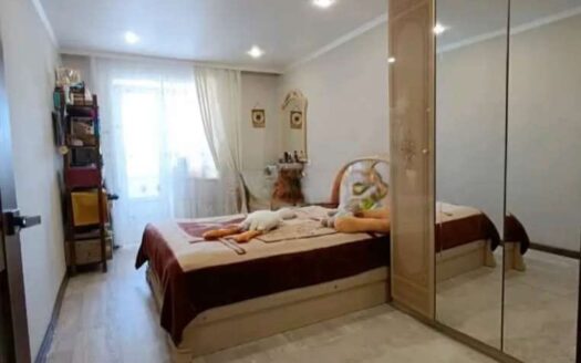 3хк. Назарбаева 12. 3/5эт 60квм, 1985гп. 21100000 т