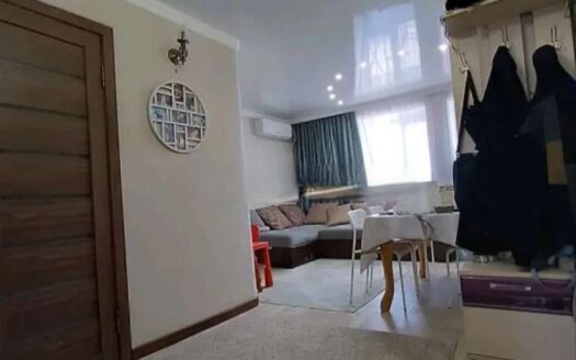 3хк. Назарбаева 12. 3/5эт 60квм, 1985гп. 21100000 т