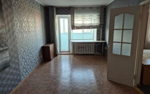 3-ком Кенесары 25 4/6 , 78,6 кв м, 1988 г-23600000 торг