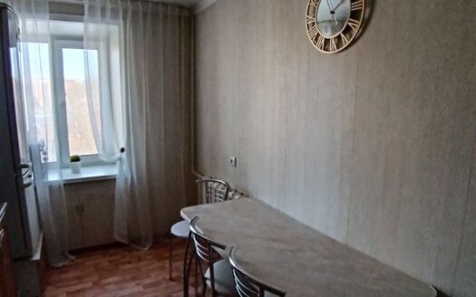 2х ком кв Габдуллина 85, середина, 1990 гп, 4/5 эт, 52 квм, -18600000 т