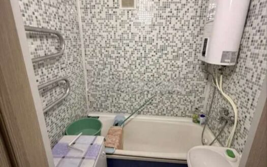 2хк. Назарбаева д.8. 2/9, 50квм, 1986 г.п.- 16500000 т