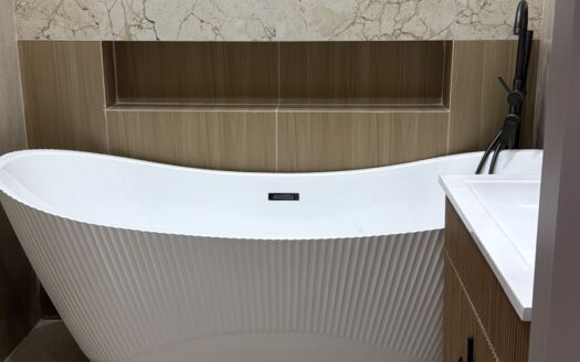 Homepage 3 комн квартира,ЖК Чикаго ул. Ауельбекова д. 120 а , 2025 год, 7/9, 74 кв.м.- 45000000 т