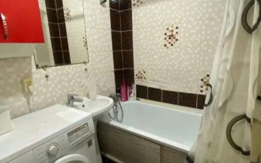 3к. Центральный 43. 5/5 76квм, 2008гп. 19600000