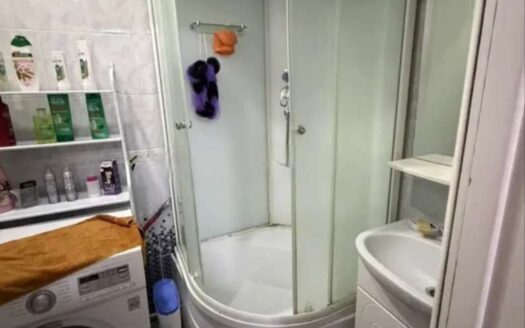 2к. Полноценная. Назарбаева 17. 3/9 51квм, 1993гп- 17600000.