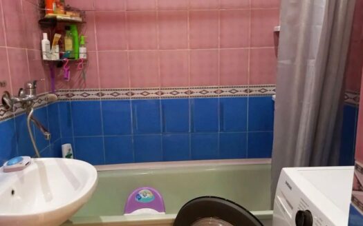 3к., Центральный 13. 1998гп ,1/5,58 кв.м -18400000 т