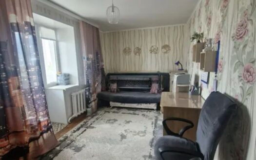 3-ком Абылайхана 4 9/9, 62,4 кв м. 1992 г- 20600000 т