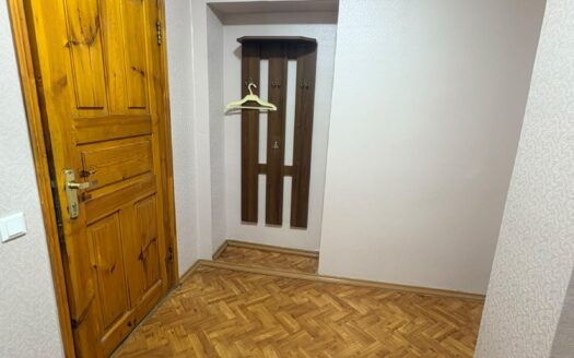 Homepage 3 комн квартира ул. Ауэзова 252, 3/5, 66,3 кв.м., 1978 г -18600000 т