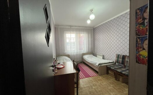 Homepage 4 комнатная квартира Васильковский 35, 5/9 этаж , 1994 год- 28000000 т