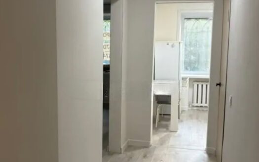 1 комн. квартира Биржан сал д. 29, 1/5 ,37,3 кв.м, 1982 г,-14100000 т