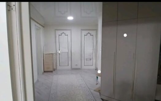 3-х комнатная мкр. Сарыарка 6/4 , 2/9 ,2017 год, 98 кв.м-37200000 т