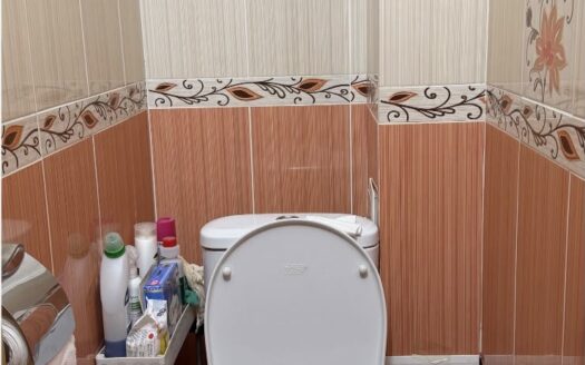 3х ком квартира. Назарбаева 19, 60квм, 2/6этаж, 1992год- 24600000 т