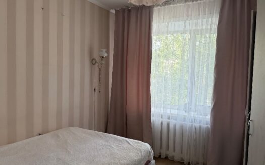 3х ком квартира. Назарбаева 19, 60квм, 2/6этаж, 1992год- 24600000 т